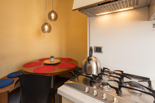 Neat single bedroom in Bicocca