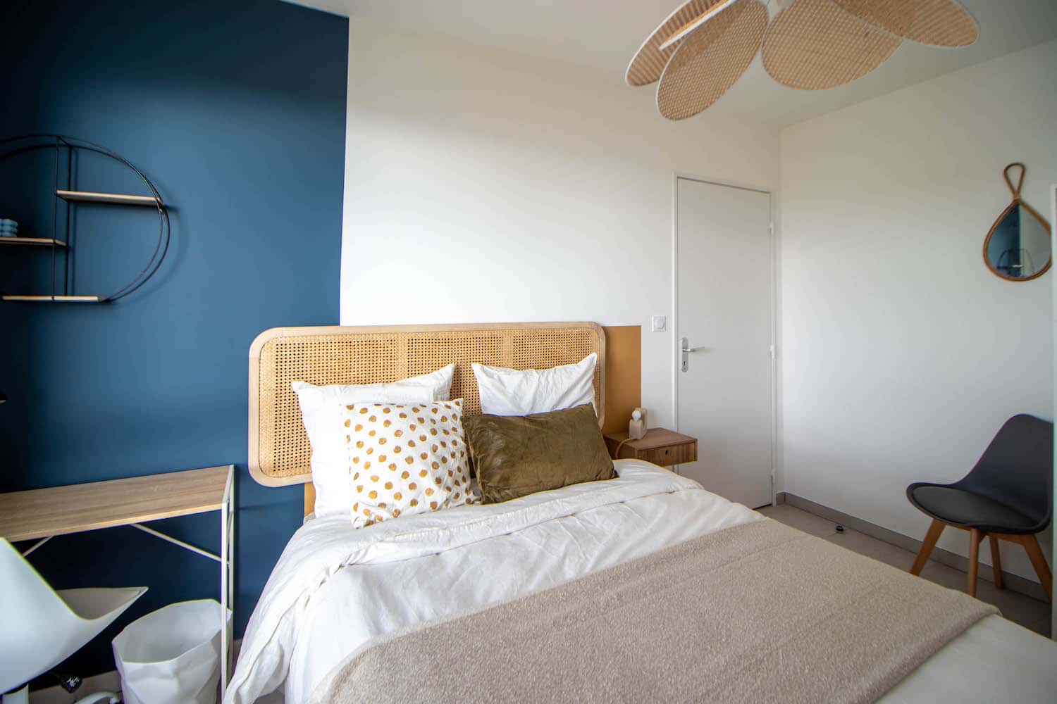 Atypical Room Of 10 M² To Rent Near Lyon - 1