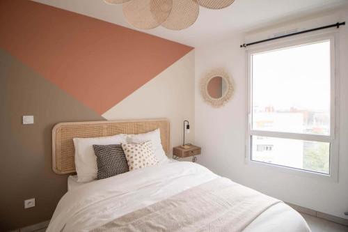 Elegant 12 m² bedroom near Lyon