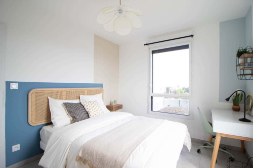 Refined 11 m² bedroom near Lyon
