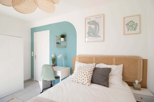 Charming bedroom of 11 m² near Lyon