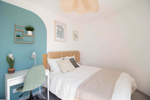 Charming bedroom of 11 m² near Lyon