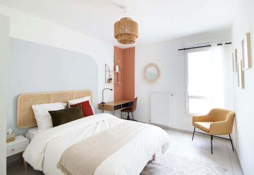 Beautiful 13 m² bedroom to rent fully equipped near Lyon