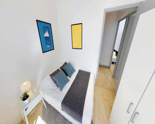 Chambre dans le rue des Hospices