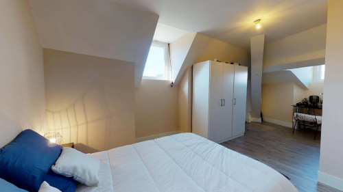 Room in Rue Diderot, Grenoble for 65 m² with 4 bedrooms