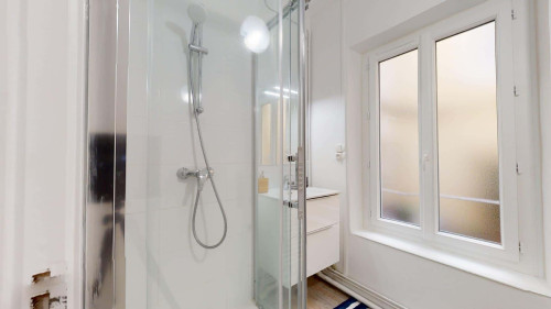 Room in Place Sugny, Clermont-Ferrand for 76 m² with 3 bedrooms - Gallery - 12