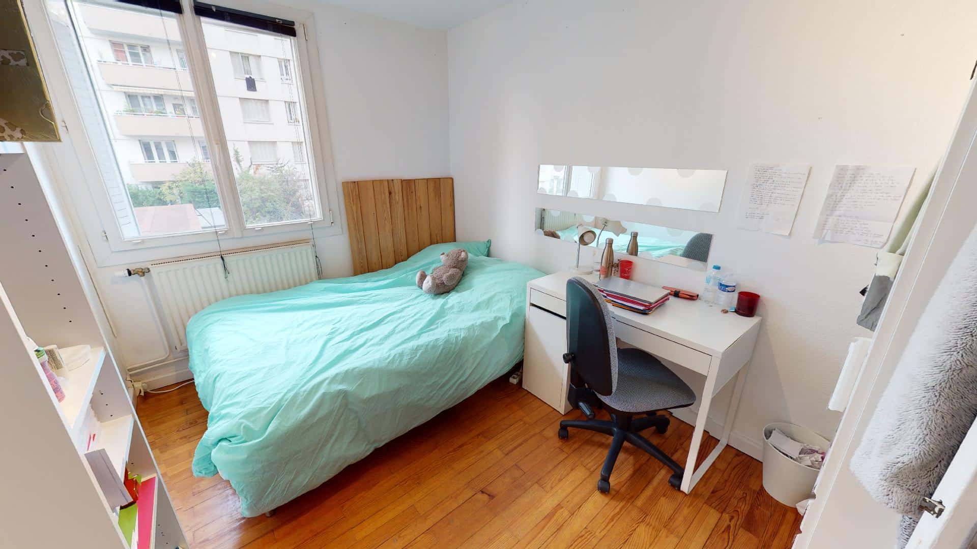 Room In Boulevard Joseph Vallier, Grenoble For 80 M² With 4 Bedrooms - 1