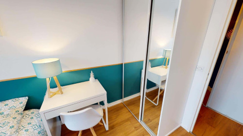 Room in Rue des Hauts Moulins, Saint-Herblain for 73 m² with 3 bedrooms