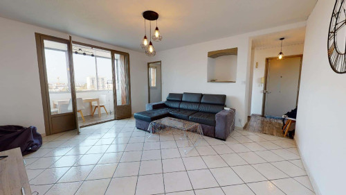 Room in Avenue Viviani, Vénissieux for 68 m² with 4 bedrooms