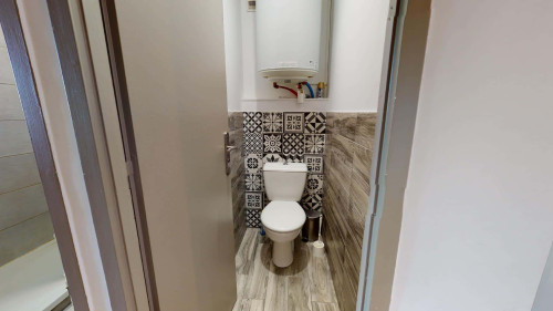 Room in Avenue Viviani, Vénissieux for 68 m² with 4 bedrooms - Gallery - 14