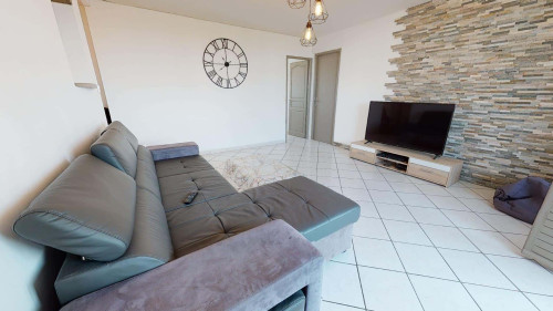 Room in Avenue Viviani, Vénissieux for 68 m² with 4 bedrooms - Gallery - 11