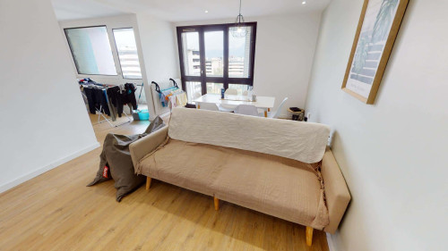 Room in Rue Gérard Philipe, Grenoble for 114 m² with 6 bedrooms