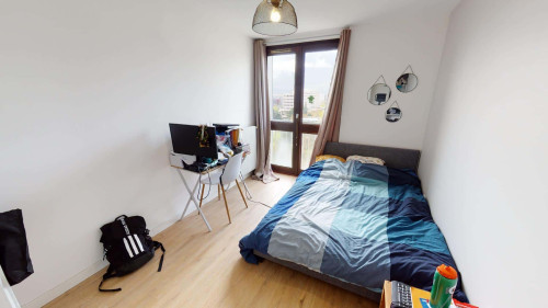 Room in Rue Gérard Philipe, Grenoble for 114 m² with 6 bedrooms - Gallery - 17