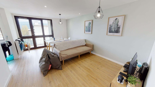Room in Rue Gérard Philipe, Grenoble for 114 m² with 6 bedrooms - Gallery - 16