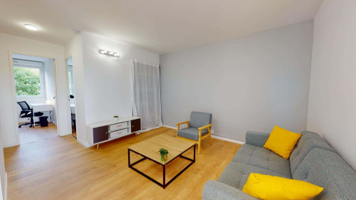 Room in Rue de Saint Cyr, Lyon for 87 m² with 6 bedrooms - Gallery - 7