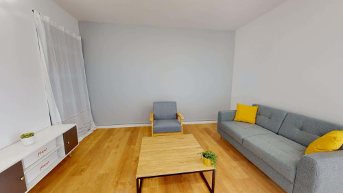 Room in Rue de Saint Cyr, Lyon for 87 m² with 6 bedrooms - Gallery - 8