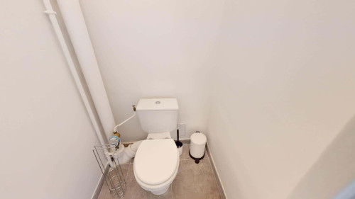 Room in Rue de Saint Cyr, Lyon for 87 m² with 6 bedrooms - Gallery - 2