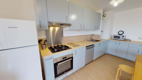 Room in Allée de la Martinique, Nantes for 100 m² with 4 bedrooms - Gallery - 12