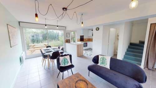 Room in Allée de la Vervolière, Poitiers for 102 m² with 5 bedrooms
