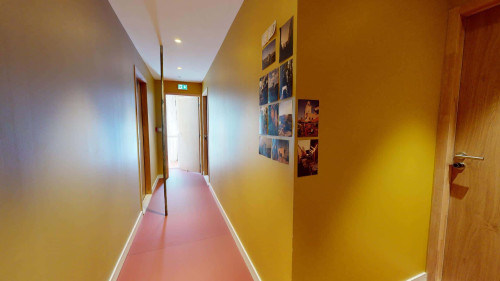 Room in Rue Bourgneuf, Saint-Étienne for 600 m² with 8 bedrooms - Gallery - 24
