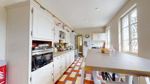 Room in Rue Bourgneuf, Saint-Étienne for 600 m² with 8 bedrooms - Gallery - 11
