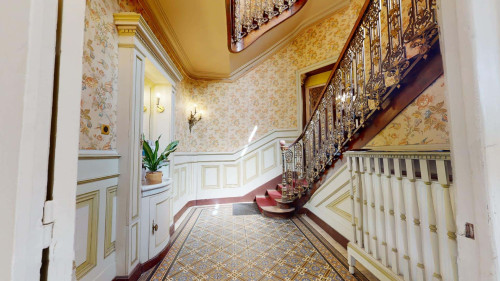 Room in Rue Bourgneuf, Saint-Étienne for 600 m² with 8 bedrooms - Gallery - 2