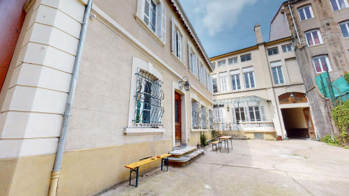 Room in Rue Bourgneuf, Saint-Étienne for 600 m² with 8 bedrooms - Gallery - 11