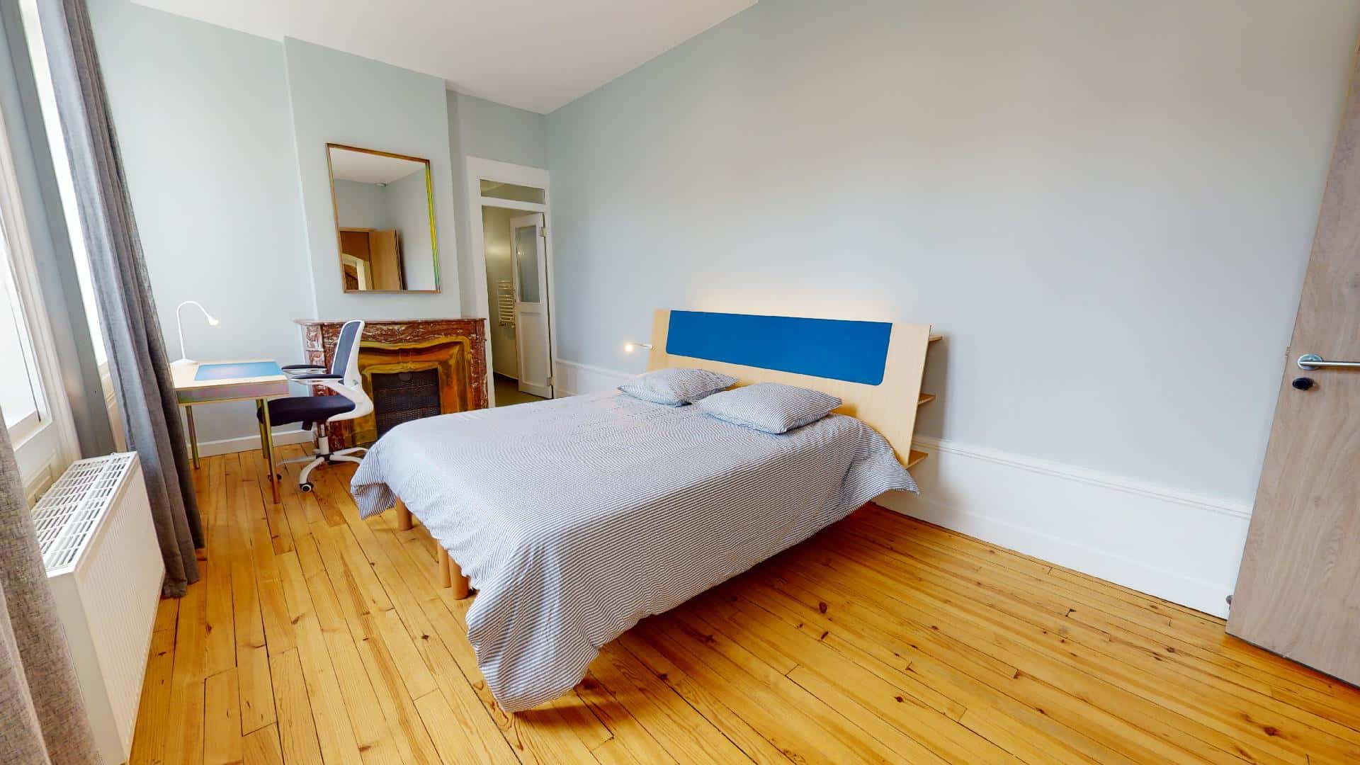 Room In Rue Bourgneuf, Saint-Étienne For 600 M² With 8 Bedrooms - 1