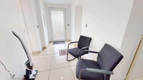 Room in Avenue Viviani, Vénissieux for 102 m² with 5 bedrooms - Gallery - 8