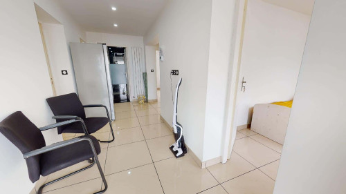 Room in Avenue Viviani, Vénissieux for 102 m² with 5 bedrooms - Gallery - 6