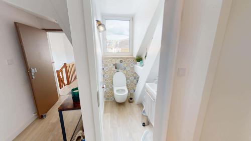Room in Rue de Belfort, Mulhouse for 100 m² with 5 bedrooms - Gallery - 15