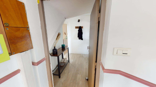 Room in Rue de Belfort, Mulhouse for 100 m² with 5 bedrooms - Gallery - 8