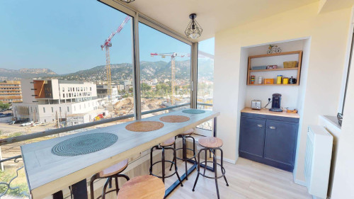 Room in Avenue Philippe Lebon, Toulon for 73 m² with 4 bedrooms
