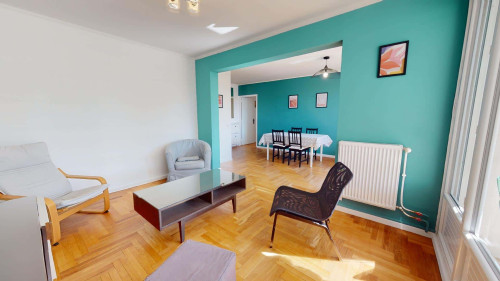 Room in Chemin de la Pomme, Tassin-la-Demi-Lune for 111 m² with 4 bedrooms - Gallery - 7