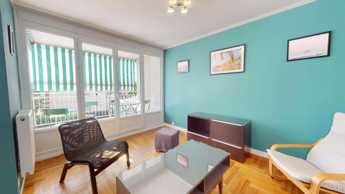 Room in Chemin de la Pomme, Tassin-la-Demi-Lune for 111 m² with 4 bedrooms - Gallery - 9