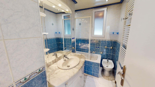 Room in Rue Marius Riollet, Grenoble for 90 m² with 4 bedrooms - Gallery - 15