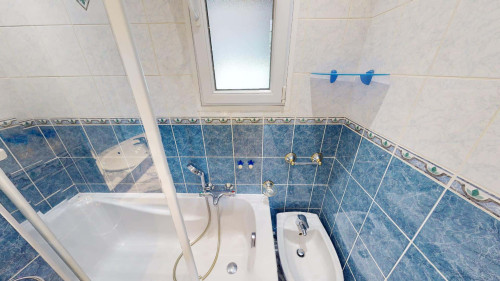 Room in Rue Marius Riollet, Grenoble for 90 m² with 4 bedrooms - Gallery - 14