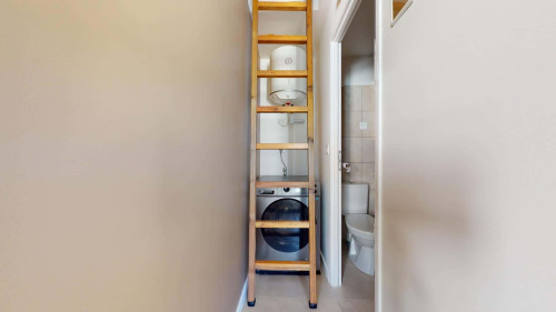 Apartment in Rue Jouffroy, Saint-Étienne for 16 m²