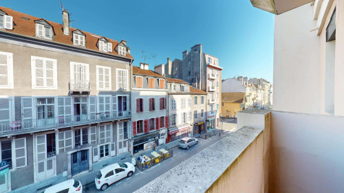 Room in Rue Henri Faisans, Pau for 95 m² with 4 bedrooms - Gallery - 18