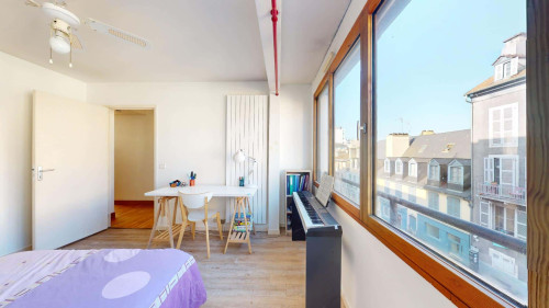 Room in Rue Henri Faisans, Pau for 95 m² with 4 bedrooms - Gallery - 10
