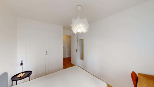 Room in Rue Docteur Calmette, Grenoble for 67 m² with 4 bedrooms - Gallery - 25
