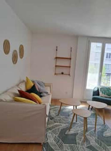 Room in Rue Docteur Calmette, Grenoble for 67 m² with 4 bedrooms - Gallery - 8