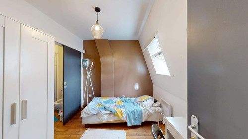 Room in Rue du Collège, Roubaix for 140 m² with 8 bedrooms