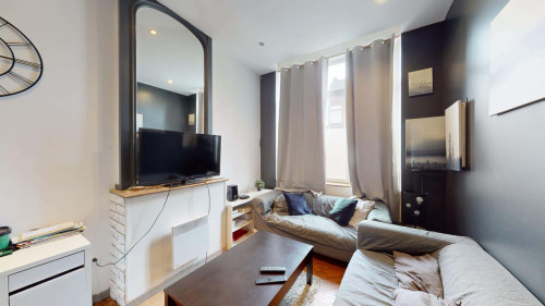 Room in Rue du Collège, Roubaix for 140 m² with 8 bedrooms - Gallery - 9
