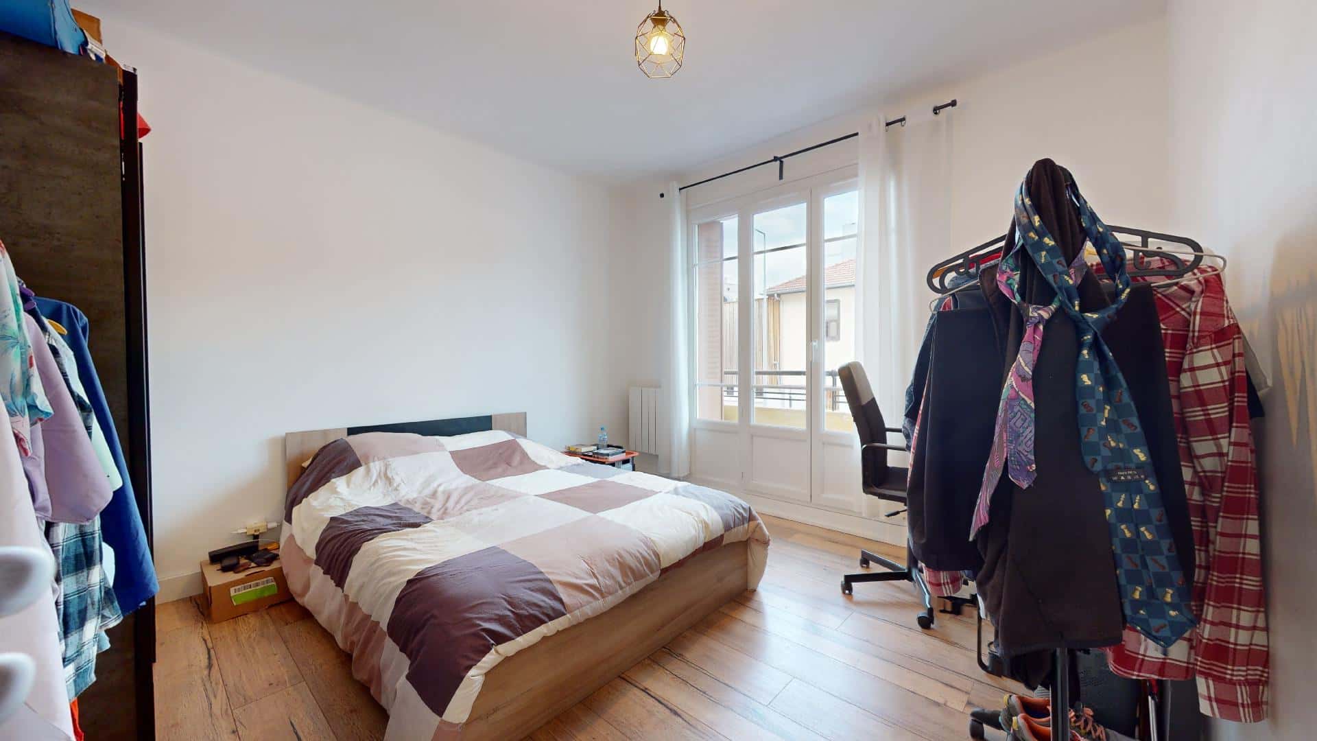 Room In Rue Joseph Bouchayer, Grenoble For 79 M² With 3 Bedrooms - 1