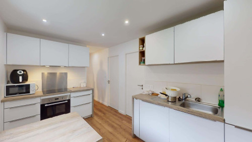 Room in Rue de Verdun, Brest for 120 m² with 6 bedrooms