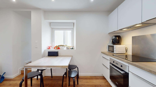 Room in Rue de Verdun, Brest for 120 m² with 6 bedrooms