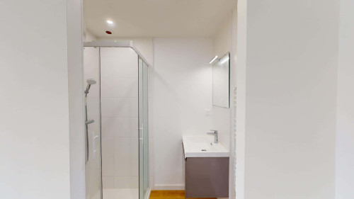 Room in Rue de Verdun, Brest for 120 m² with 6 bedrooms - Gallery - 7