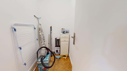 Room in Rue Joliot Curie, Lyon for 110 m² with 5 bedrooms - Gallery - 18