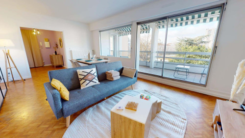 Room in Rue Joliot Curie, Lyon for 110 m² with 5 bedrooms - Gallery - 7